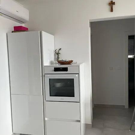 Malu Apartmán